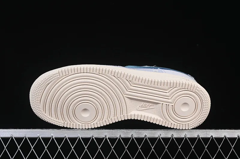All categories Nk Air Force 1 Air Force series Nk Air Force 1 Low Air Force low-top Nike Air Force 1'07 Low Air Force 1 low-top casual sneakers HV1204-001